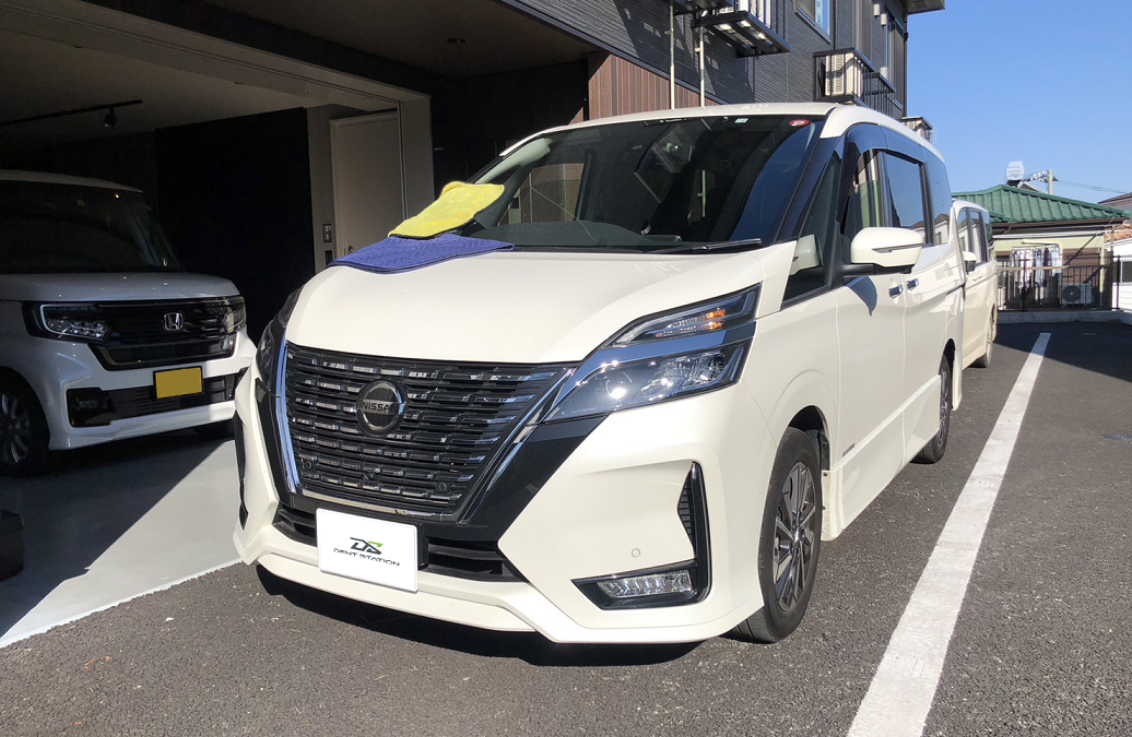 日産・セレナ　フロントガラス修理