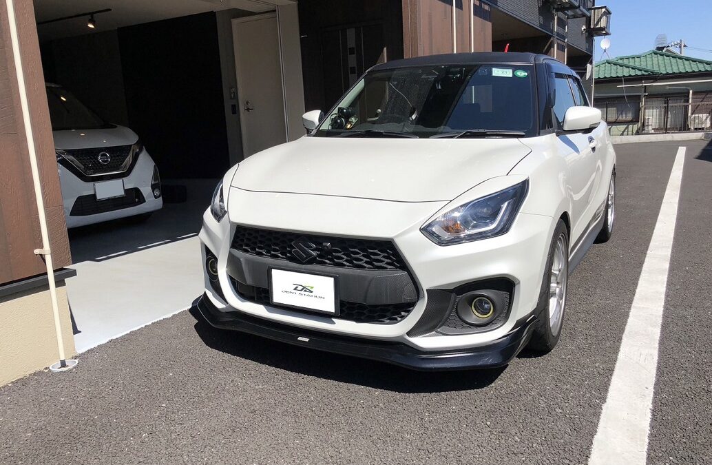スズキ・スイフトスポーツ　フロントガラス修理