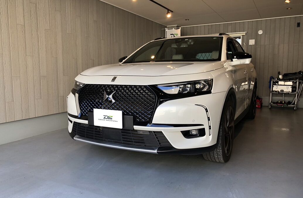 シトロエン・DS7　フロントガラス修理