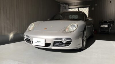 ポルシェ・ケイマン　フロントガラス修理