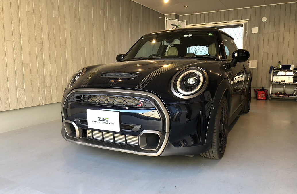BMW MINI・ミニクーパーS　フロントガラス修理
