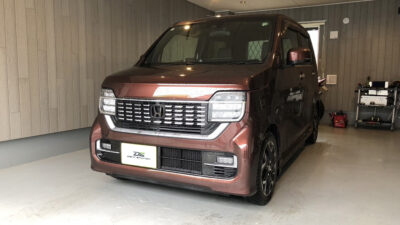 ホンダ・N-WGN　フロントガラス修理