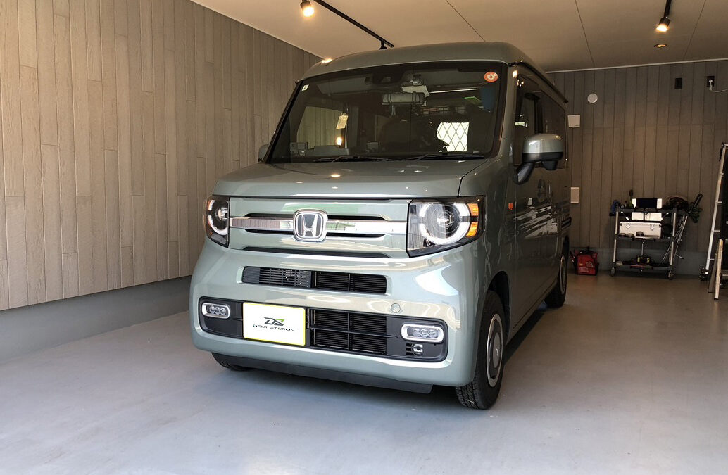 ホンダ・N-VAN　フロントガラス修理