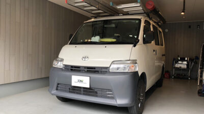 トヨタ・タウンエースバン　フロントガラス修理