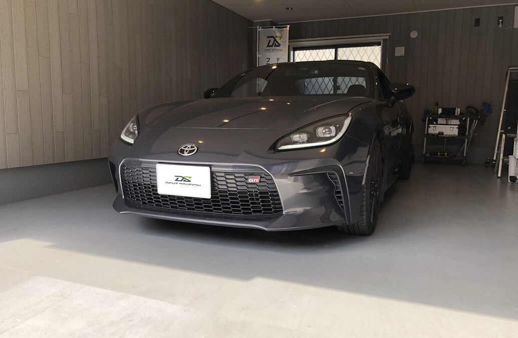 【厚木市】トヨタ・GS86　フロントガラス飛び石キズリペア