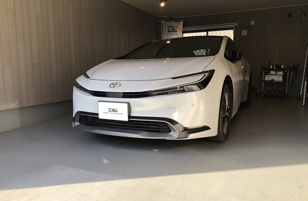 【横浜市】トヨタ・プリウス60系　フロントガラス飛び石修理