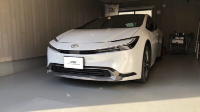 【横浜市】トヨタ・プリウス60系　フロントガラス飛び石修理