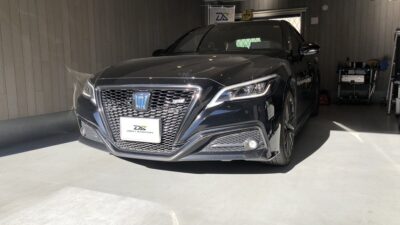 【横浜市】トヨタ・クラウン　フロントガラス飛び石ヒビ修理（即日修理・休車回避）