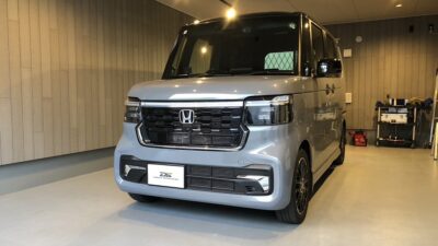 綾瀬市】ホンダ・N-BOX　フロントガラス飛び石ヒビ修理（寒暖差によるヒビ伸長リスクと早期修復）