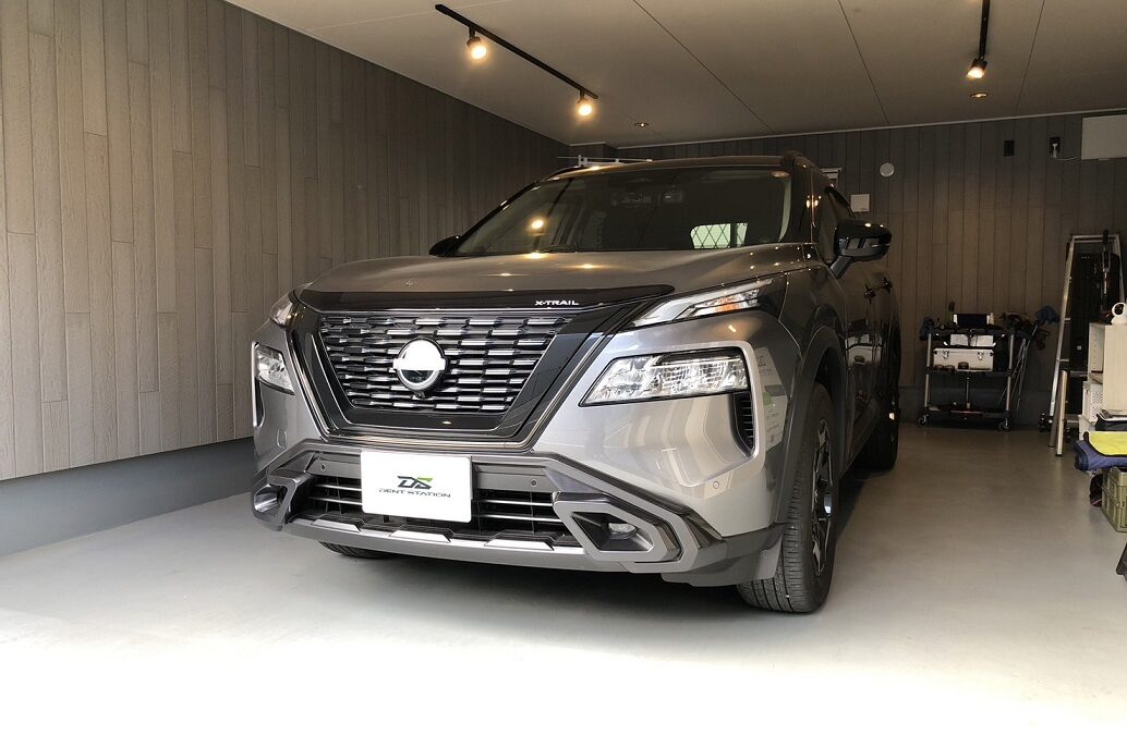 【海老名市】日産・エクストレイル　フロントガラス ヒビ割れリペア