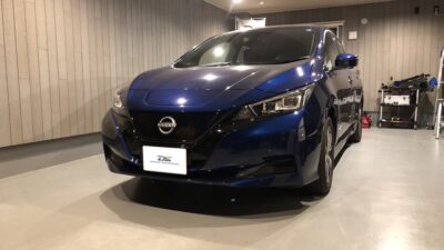 【藤沢市】日産・リーフ　フロントガラス 飛び石 ヒビ 修理