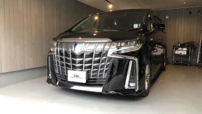 【厚木市】トヨタ・アルファード　フロントガラス 飛び石 ヒビ 修理