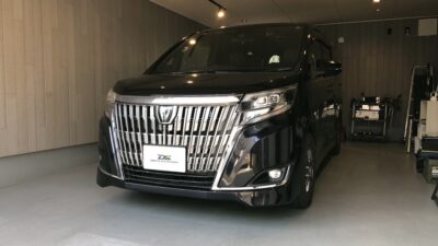 【茅ヶ崎市】トヨタ・エスクァイア　フロントガラス ヒビ割れ リペア